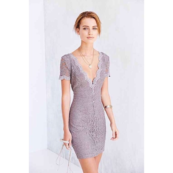 Kimchi Blue Scallop Lace Dress - Picture 3 of 4